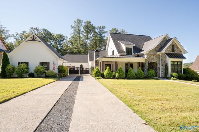 112 Bishop Bend Drive, Huntsville