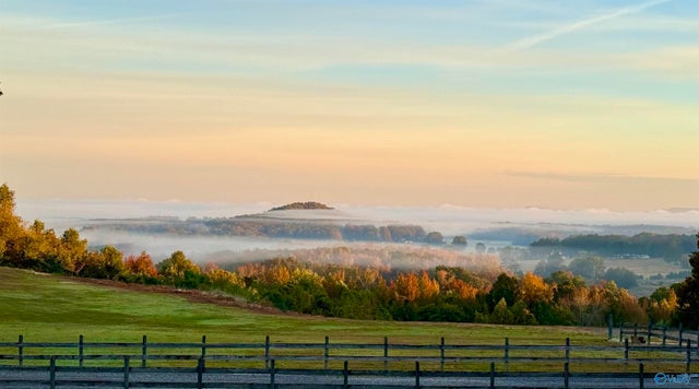 160 Hagood Drive, Somerville