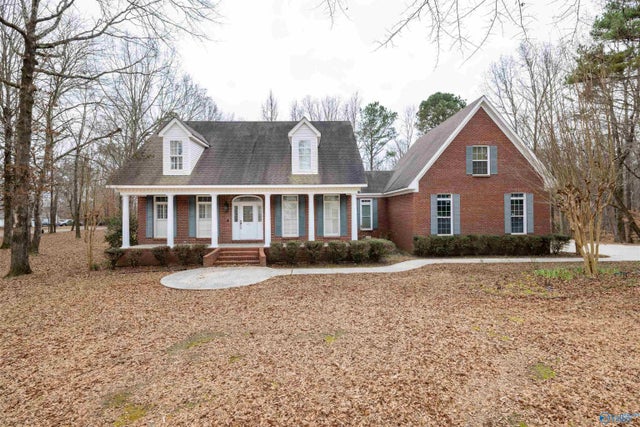 121 Brookhaven Lane, Hamilton