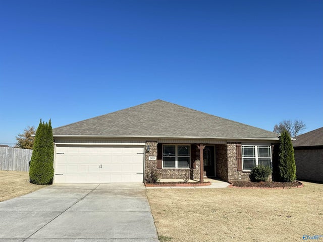 109 Lois Mance Lane, New Market