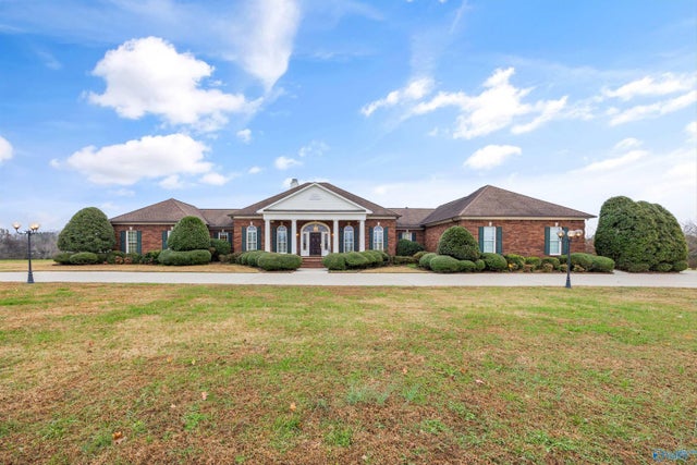 510 Hurricane Creek Road, Gurley