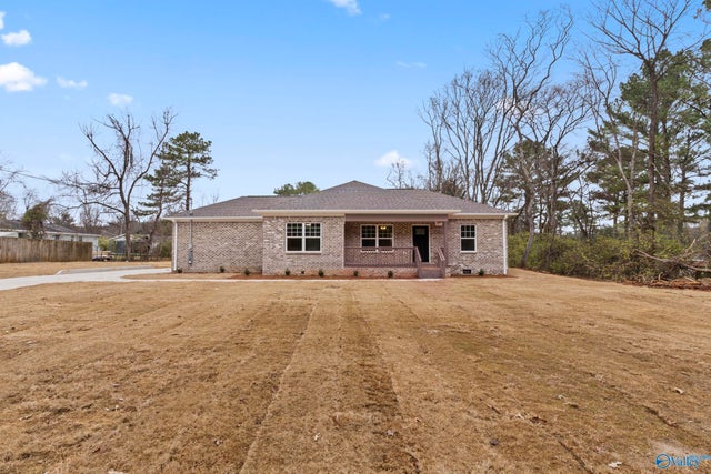 3020 Stringfield Road, Huntsville