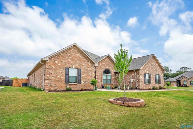 26439 Birkshire Lane, Athens