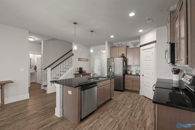 101 River Springs Court, New Market