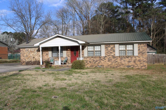 240 Hampton Road, Hartselle