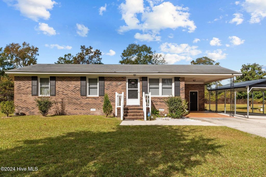 4552 Kay Circle, Grifton