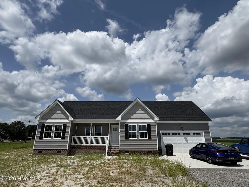 615 Meadstown Road, Elizabeth City