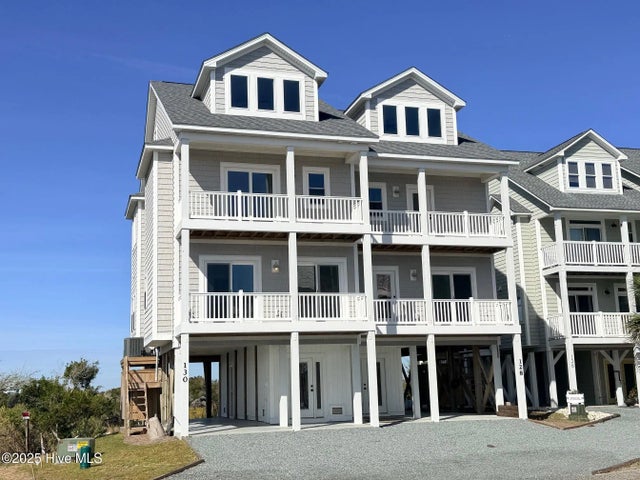 130 Sea Oaks Court, North Topsail Beach