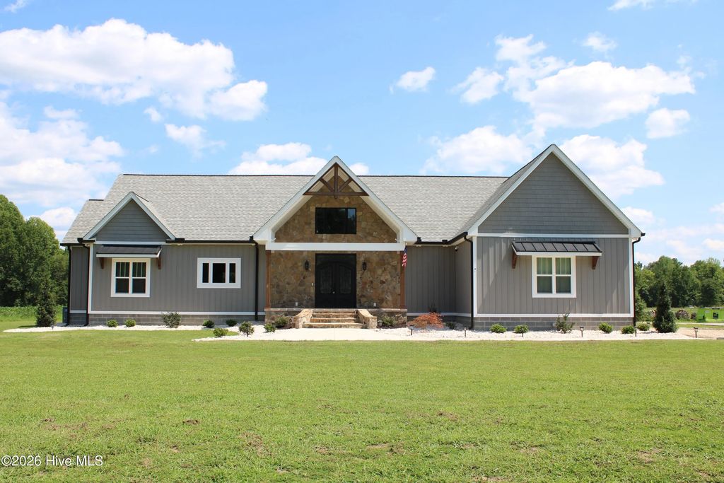 2715 Motts Way, Rocky Mount