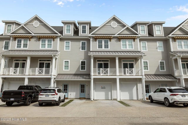 200 Olde Towne Yacht Club Drive 6, Beaufort