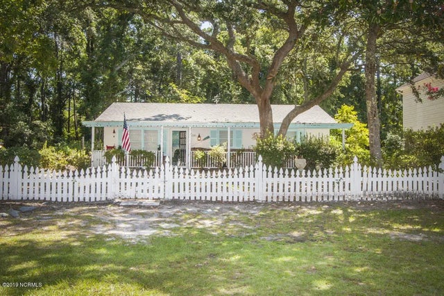 330 Ne 41st Street, Oak Island Wooded
