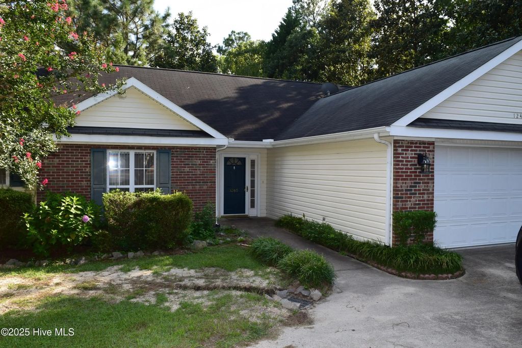 1240 Morganton Road, Pinehurst