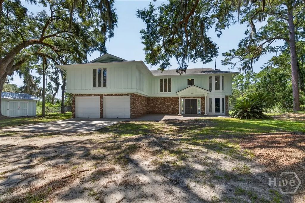 211 Tideland Drive, Midway