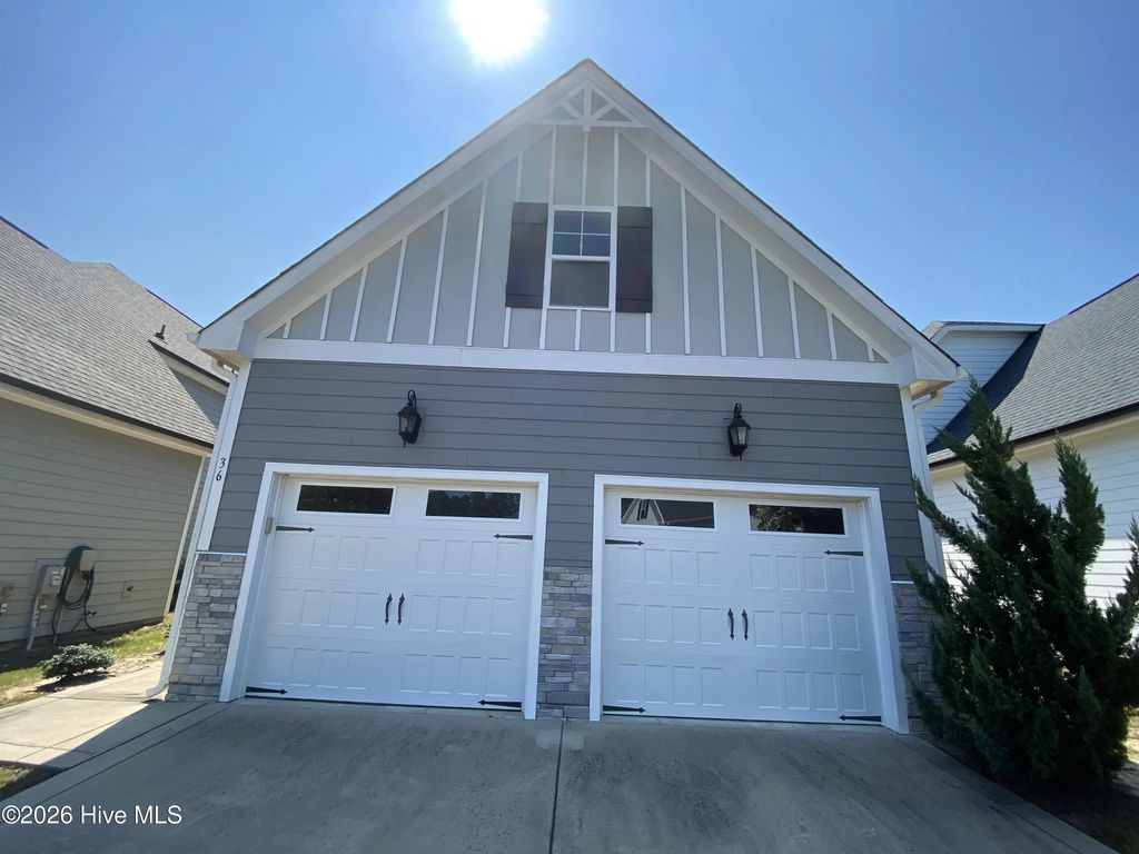 36 Spruce Hollow Circle, Spring Lake