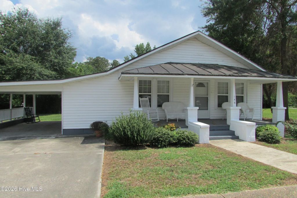 146 Routledge Street, Kenansville