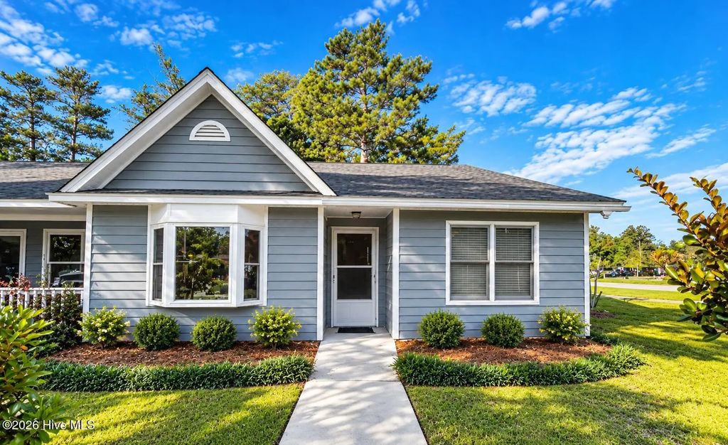 600 N 35th Street 404, Morehead City
