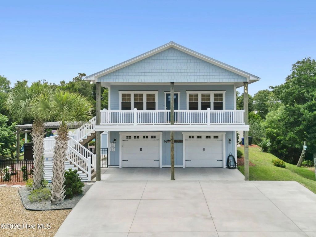 108 Dorothy Court, Emerald Isle