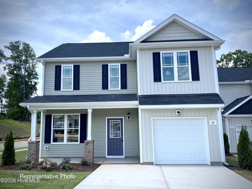 9 E Coulter Court, Selma