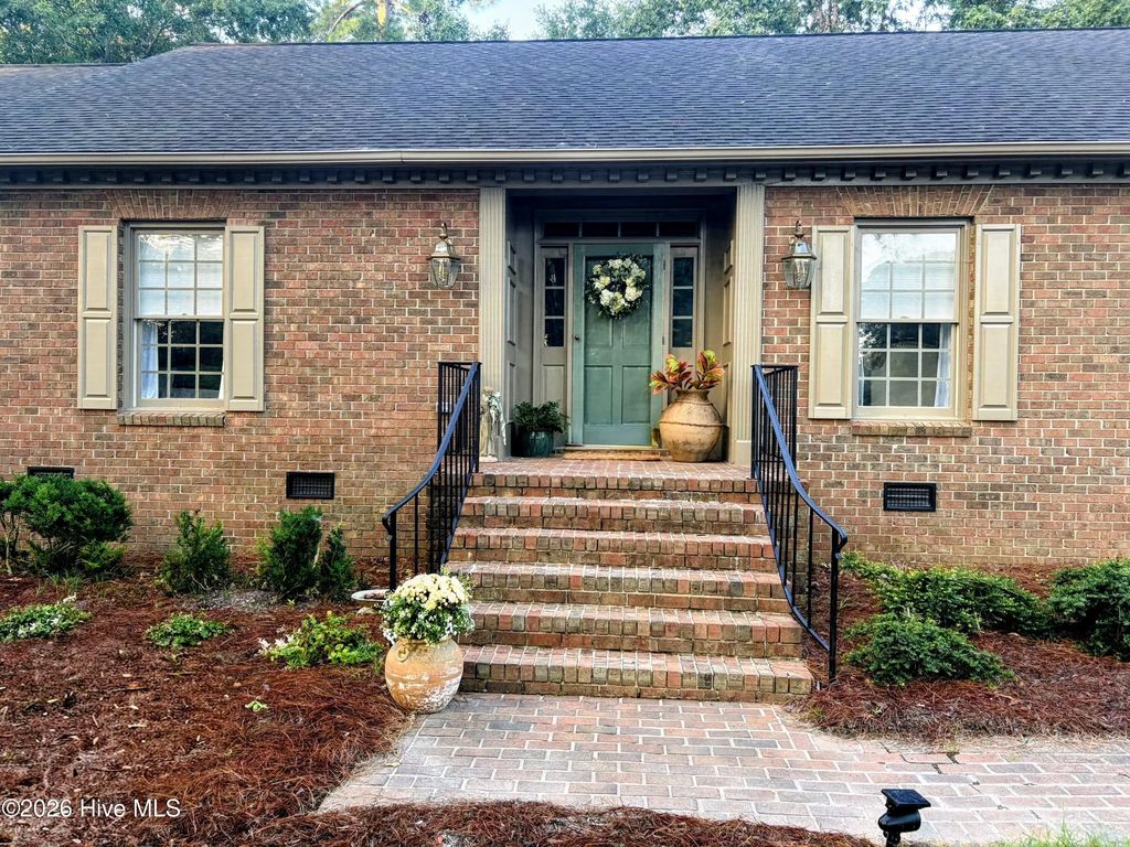 5050 Country Club Drive N, Wilson