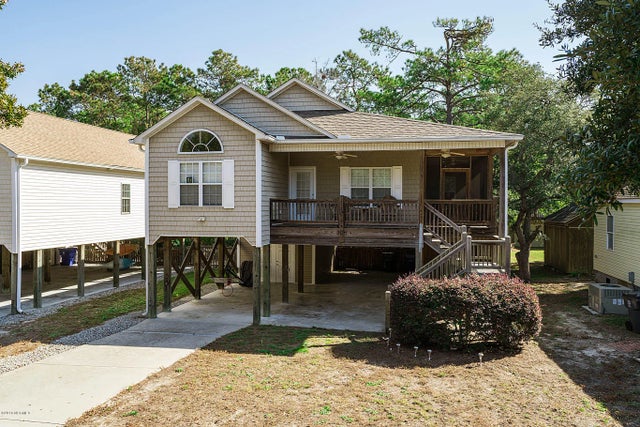 306 Ne 46th Street, Oak Island Wooded