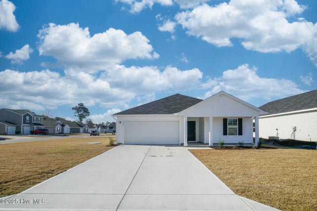 4853 Abbington Oaks Way Se, Southport