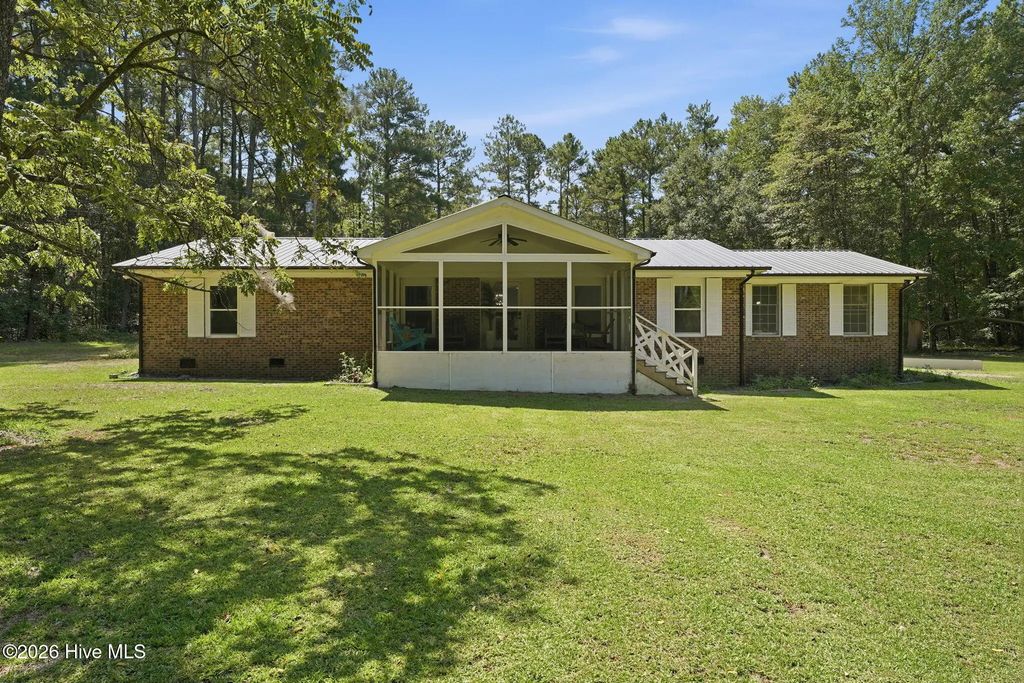 1477 Marks Creek Church Road, Laurel Hill