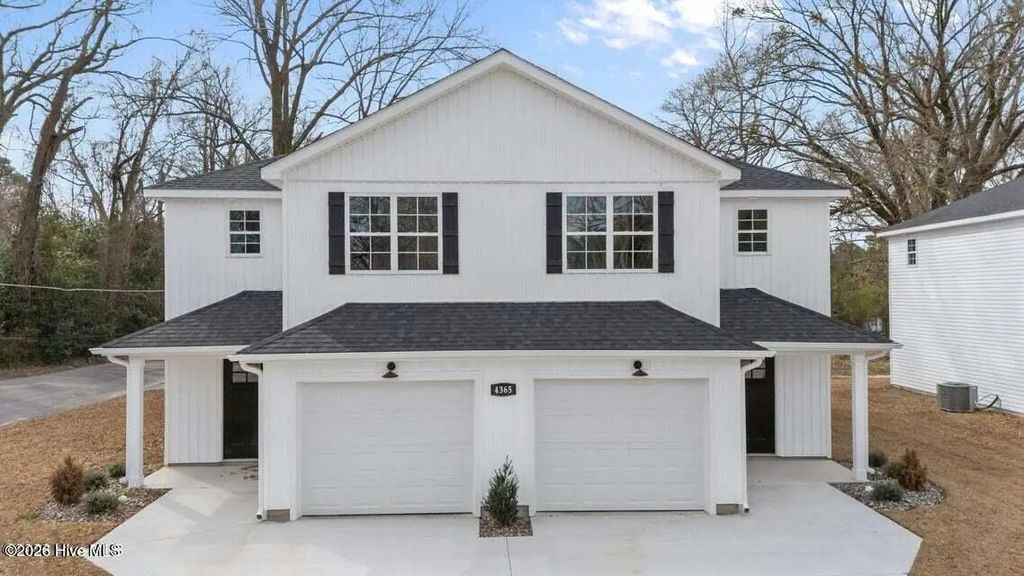 4371 W Pine Street B, Greenville