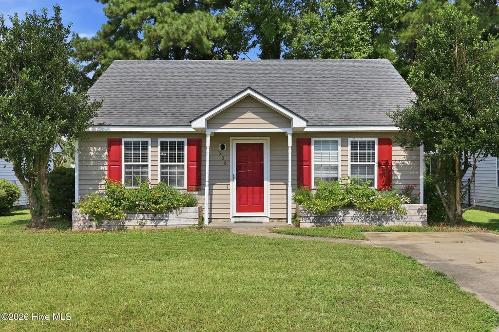 208 Old Oak Road, Elizabeth City