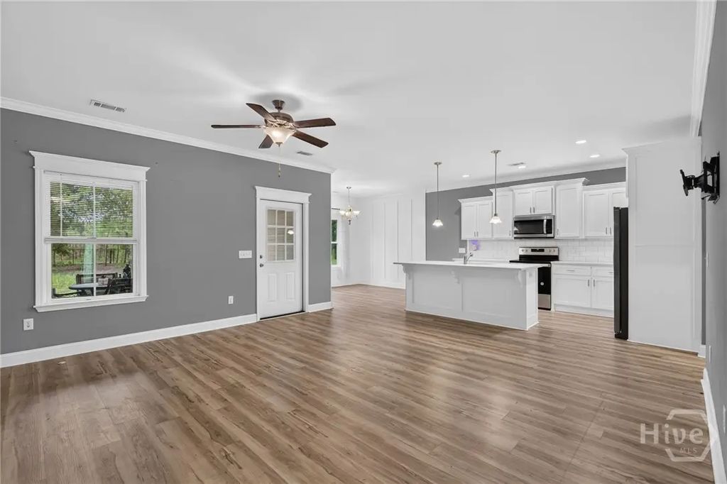 99 Ne Taylors Creek Spur, Ludowici