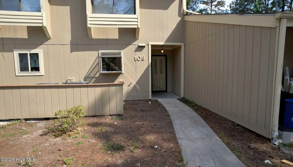108 Quarterdeck, New Bern
