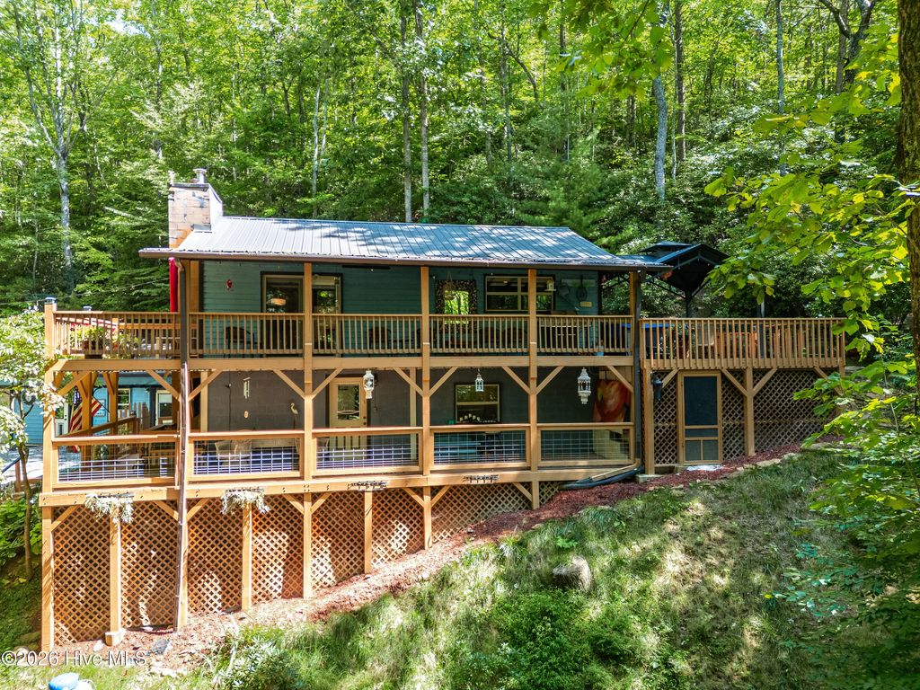 122 Hidden Valley Road, Hot House