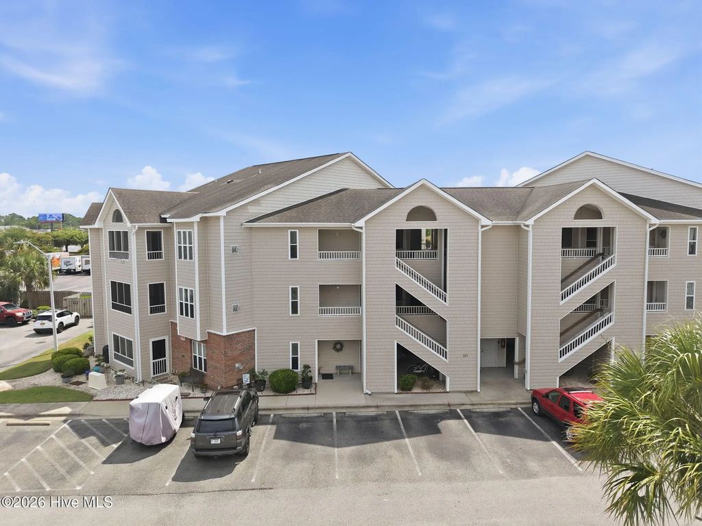 625 Spencer Farlow Drive 22, Carolina Beach