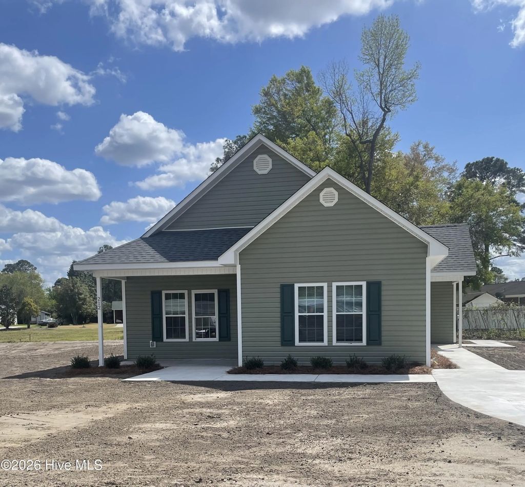 212 W Charity Road, Rose Hill