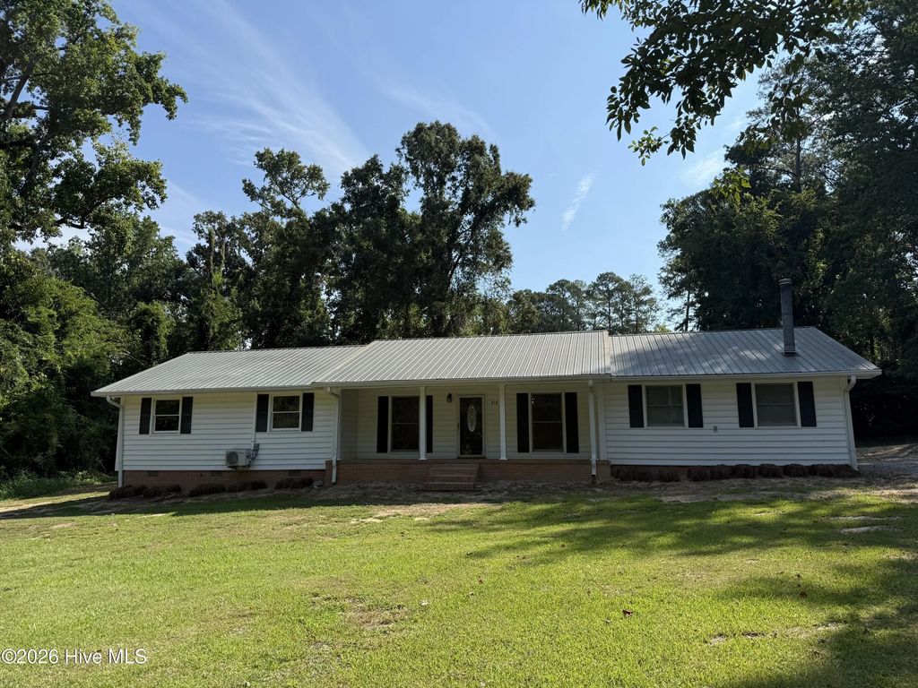 818 Ridge Avenue, Thomson