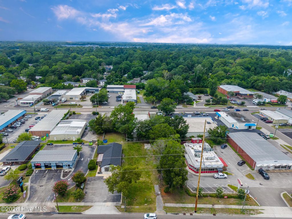 1024 S College Road, Wilmington