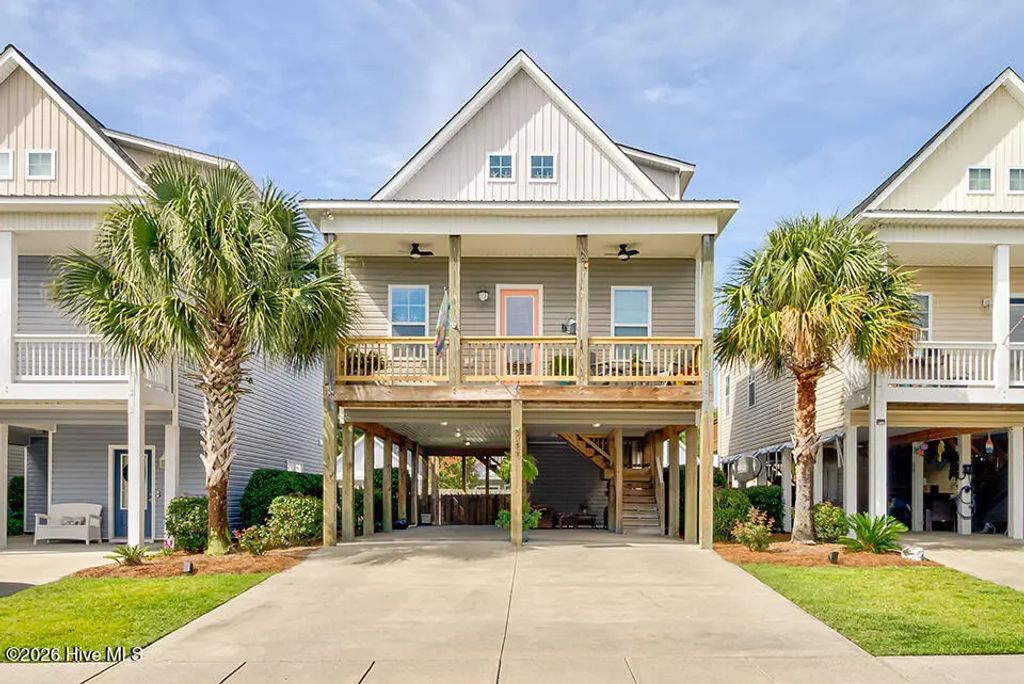 785 Bonaire Road, Wilmington