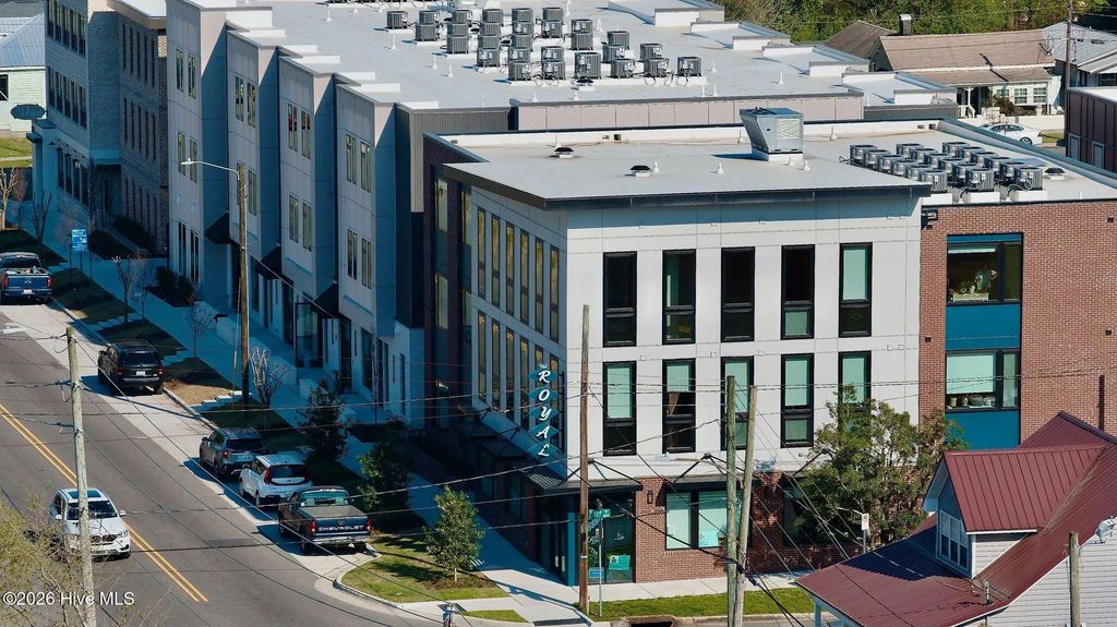 1102 Castle Street 105, Wilmington