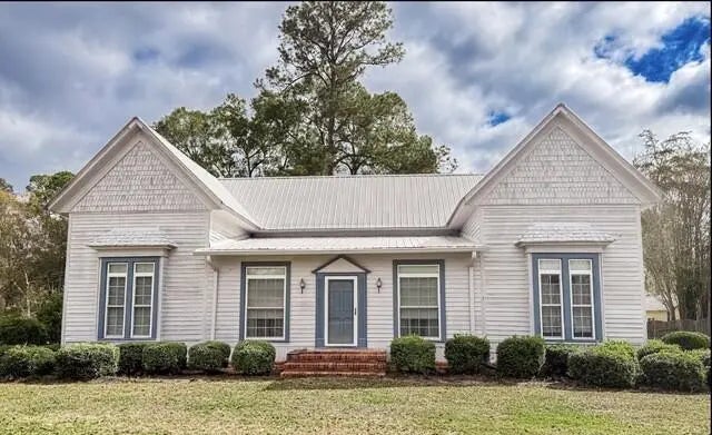 211 Railroad Street, 