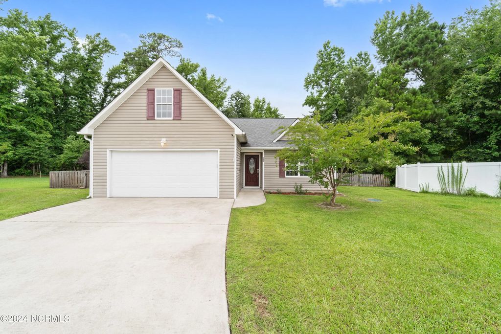 106 Cona Court, New Bern