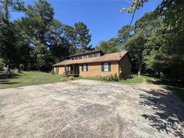 155/157 Ashmore Drive, 