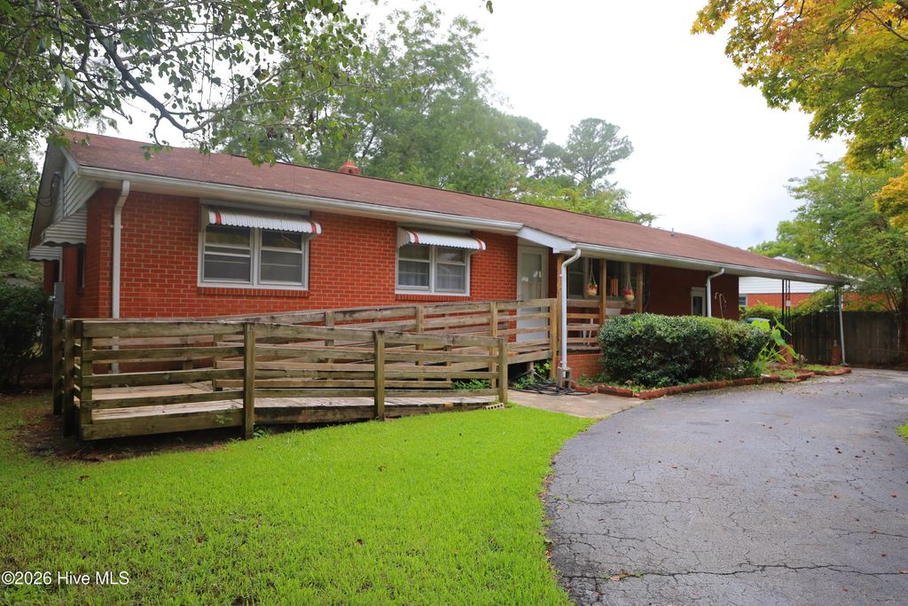 907 Gum Branch Road, Jacksonville