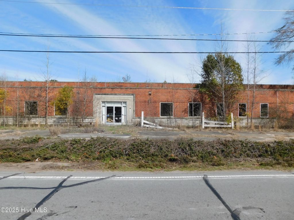 10781 Gibson Road, Laurel Hill
