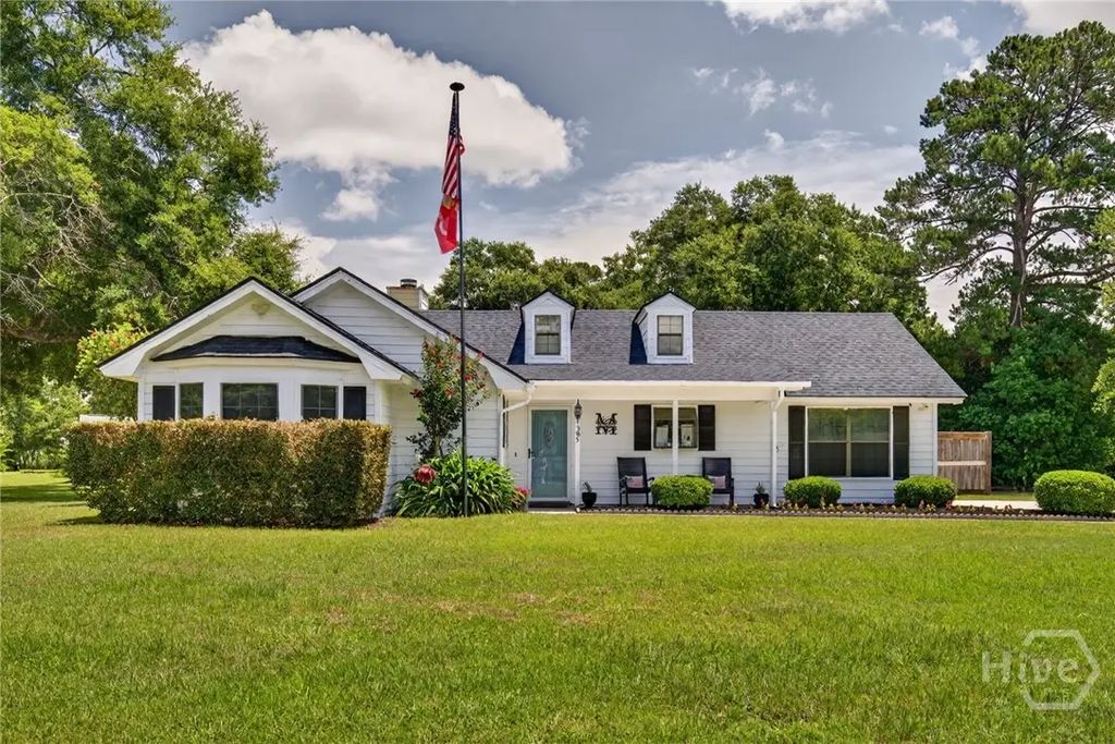 385 Lemans Drive, Bloomingdale