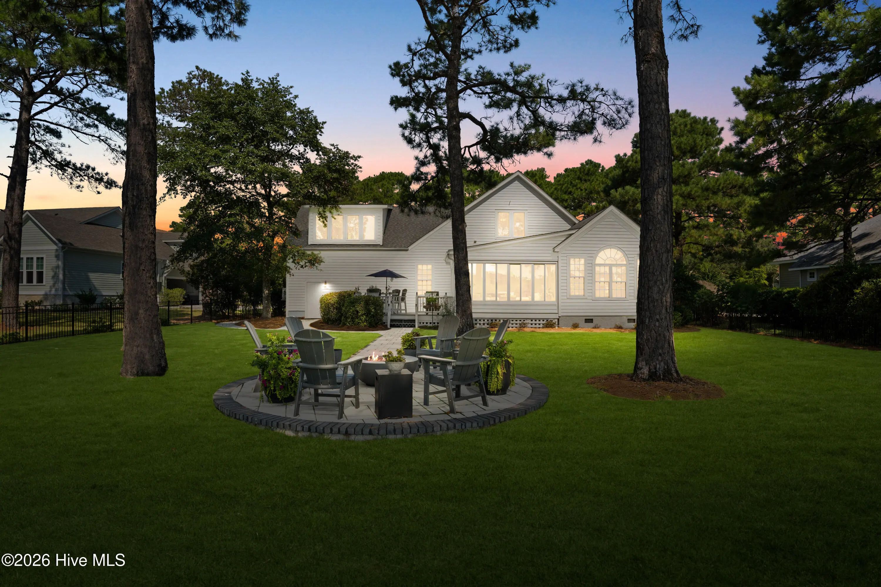 2787 St James Drive Se, Southport