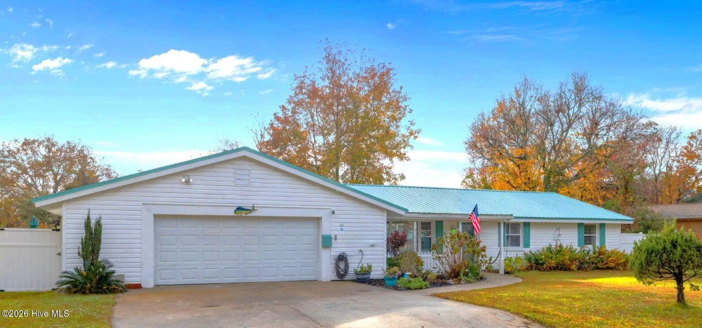 917 Davis Place, Morehead City