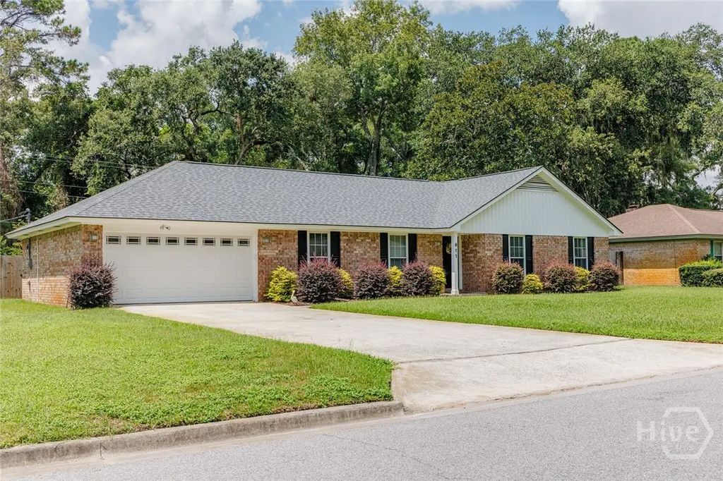 911 Boxwood Drive, Savannah