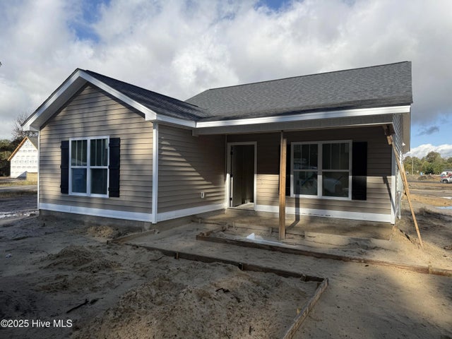 755 Wall Street, Grifton