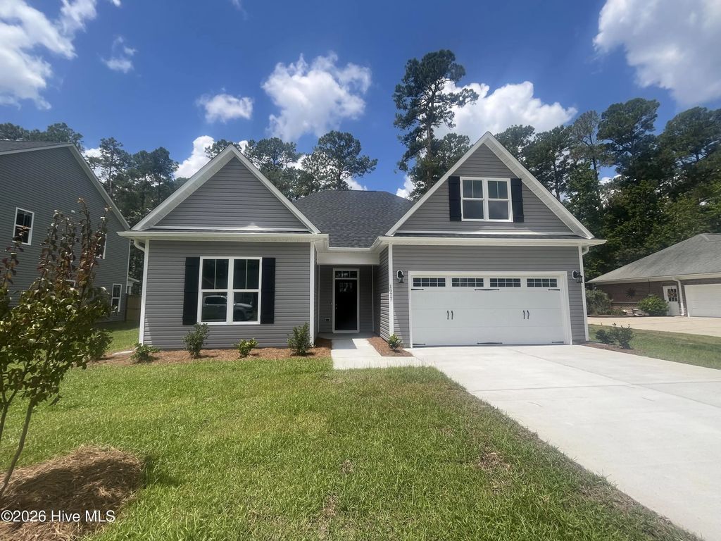 1077 Echo Drive Ne, Leland