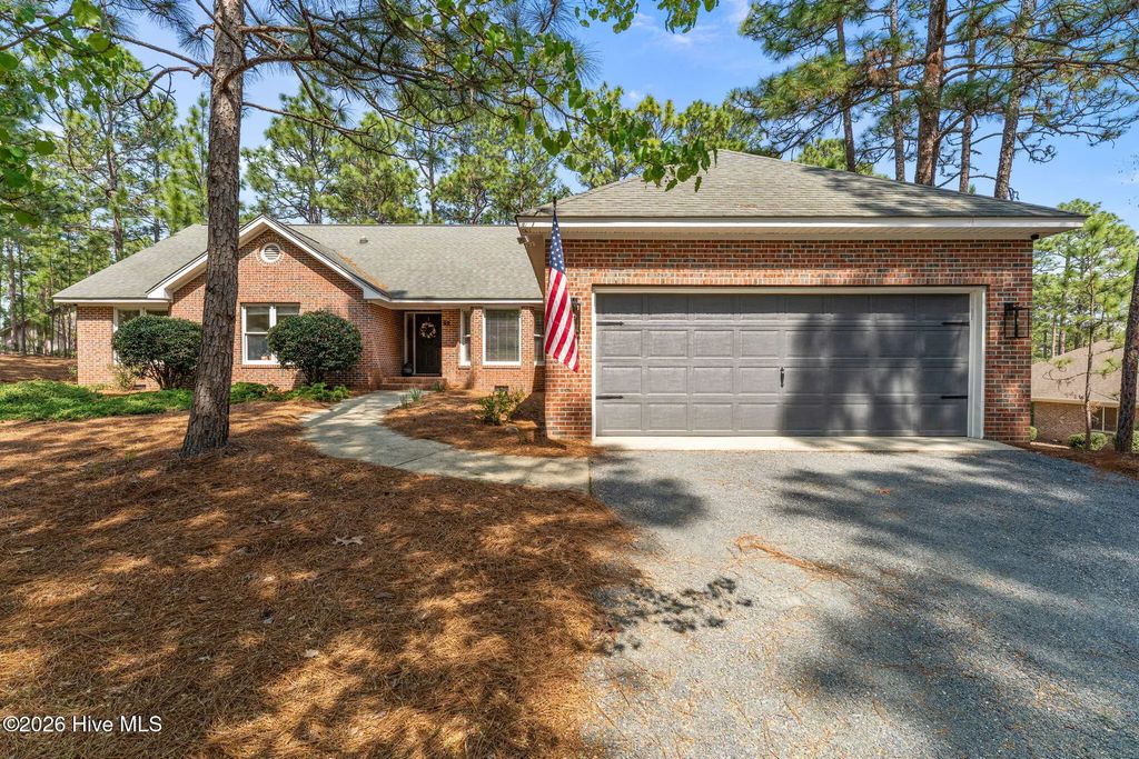 92 Sakonnet Trail, Pinehurst