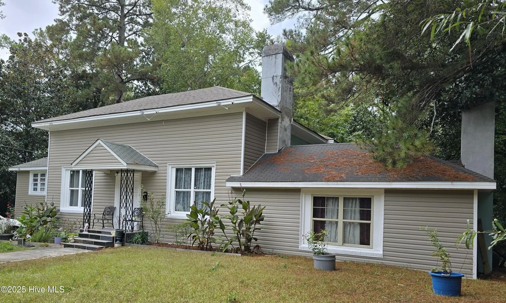 1014 N Independence Street, Kinston